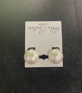 Small Cotton Pearl Clip Earrings