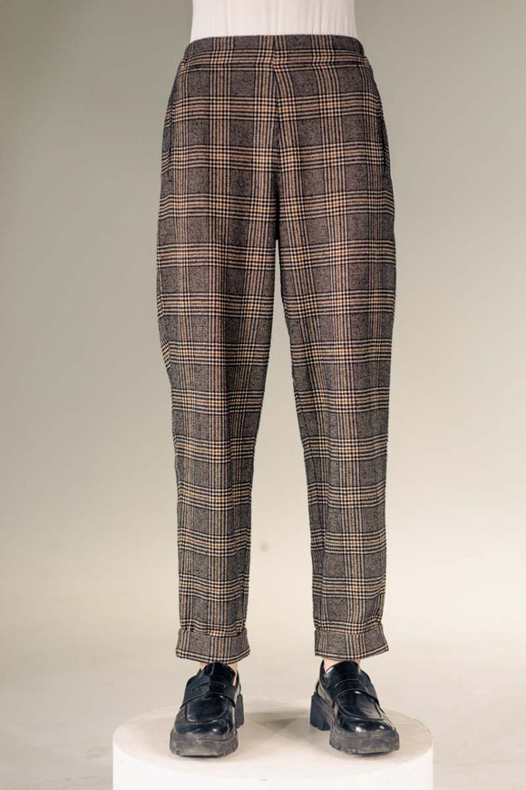 Geisha Long Black Plaid Pant