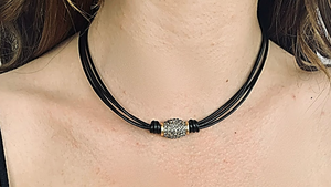 Black Diamond Rounded Leather Knotted Choker
