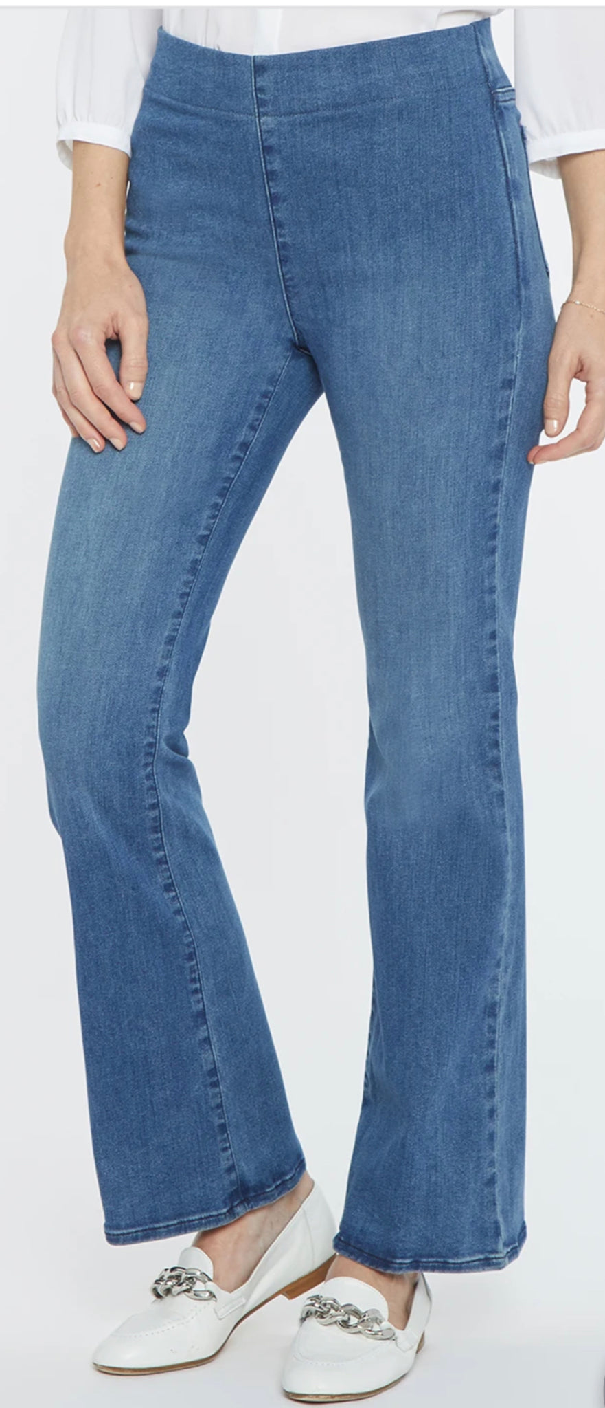 Pia Flared Jeans – A Touch of Jane